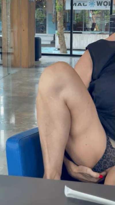 F50 ,love seduce young guys..[gif]