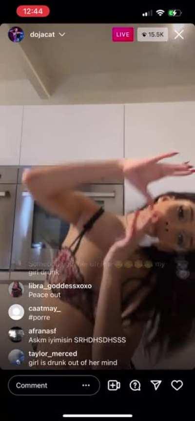 Doja Cat merry Christmas