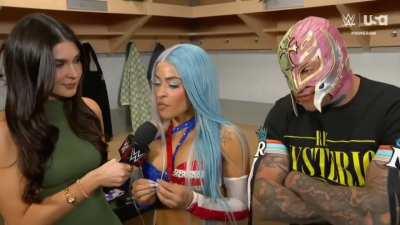 Zelina calls liv a blonde floozy 💀🤭😂😂