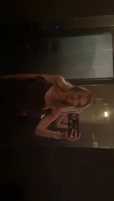 Dalia mit Begleitung in St. Tropez