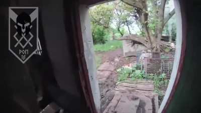 GoPro footage showing 3rd “Spartan” brigade 🛡 of the National Guard 🇺🇦 clearing the village of Novoserhiivka in the Donetsk region (music added by source)