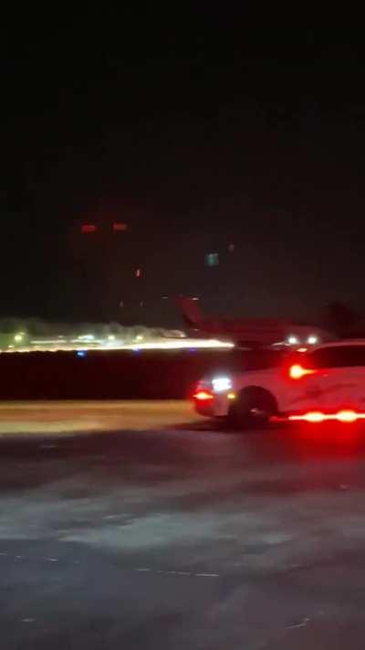 Video of a FedEx 757 making a belly landing at Chattanooga (From Hamilton County EMS's Facebook page)