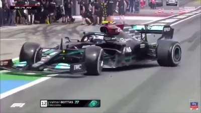 Full McLaren team audio after Bottas' spin