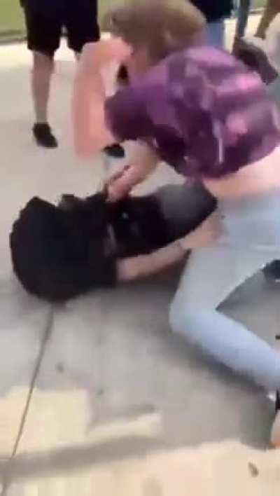 Goddamn 😳 ….I’d of literally changed my name & skipped town over this level of peer humiliation 💀