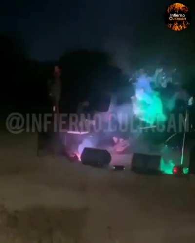 Dancing a horse a couple of feet from musicians