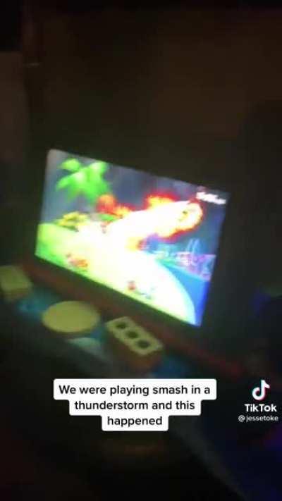Saw this video on Tiktok - “playing Smash Bros in a thunderstorm and this happened”