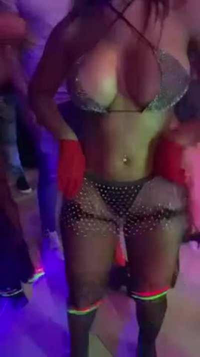 I went so slut in one swing party and was fucked by several guys in one dark room.