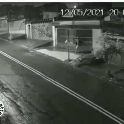 Ismael roubando as casa no RP