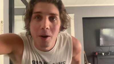 Director trash talks actor's apartment during audition, not knowing his mic wasn't muted