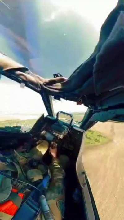 --Chicks Dig Guys in Gunships--