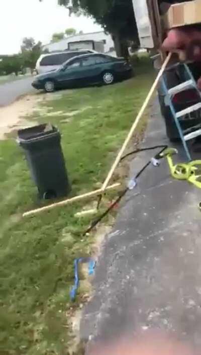 Glass is 𝑹𝑬𝑨𝑳𝑳𝒀 heavy... D or V