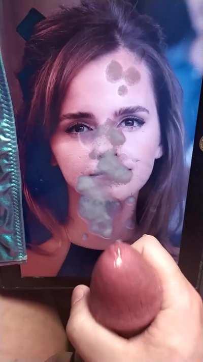 Emma Watson cum tribute Porn GIF by yaichkict