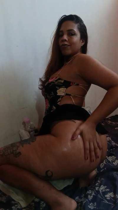 Do you like married milfs