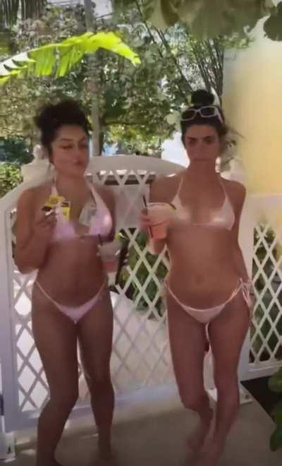 The way she moves her body 🥵🥵