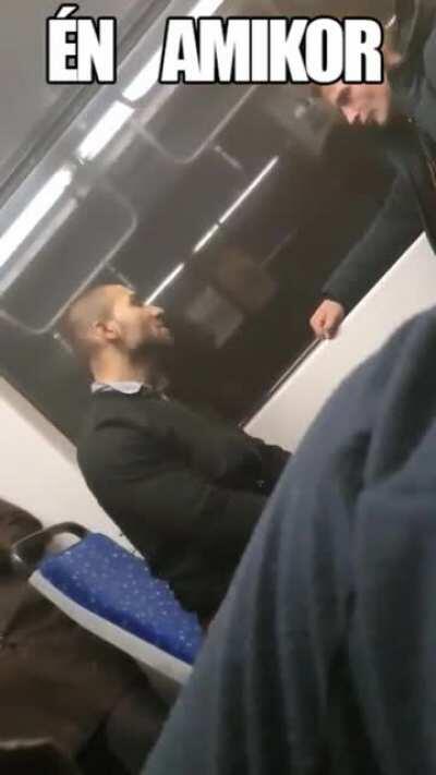 Amikor a -2 (4-6) villamoson vagyok 😠🙄😡