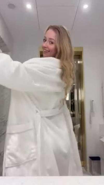 think I should do this on our first date <3