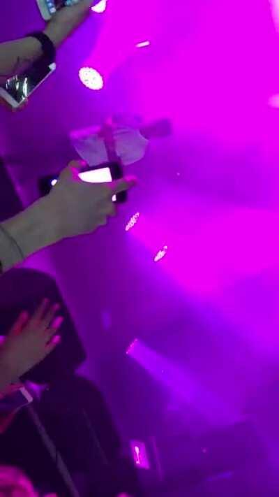 Mac Purple Rain tribute to Prince... Been going through my short videos from his 2016 GOOD AM tour in the UK, thought I’d share here