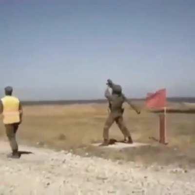  Rocket launcher gun fail