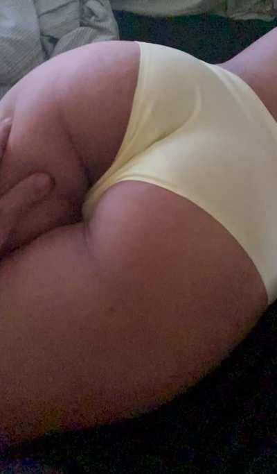 Just really love it when my ass gets admired 🍑