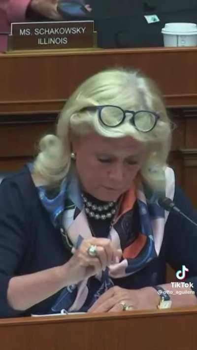 Congress proving they're not out of touch and understand tech well enough to interrogate Tiktok CEO