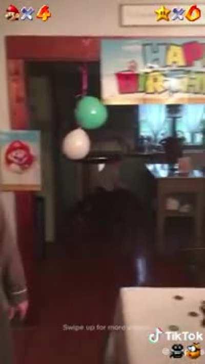 [Haiku] Little Kid in Super Mario 64