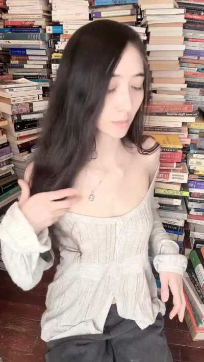 Anyone into bookworms? What’s your favorite book? [F]