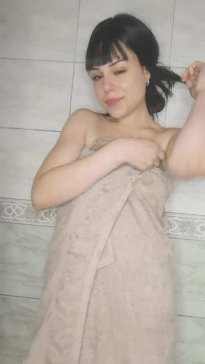 If even 5 guys like this, I'll celebrate and fuck myself 🙈