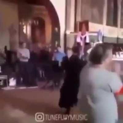 Does anyone know this track?