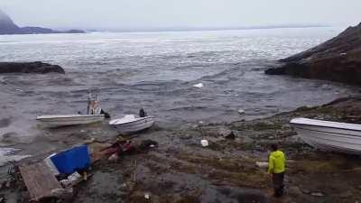 Greenland Tsunami - RUN!