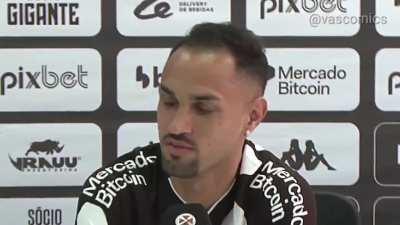 Pra relembrar, O cara que salvou o Vasco foi apresentado assim kkkkk