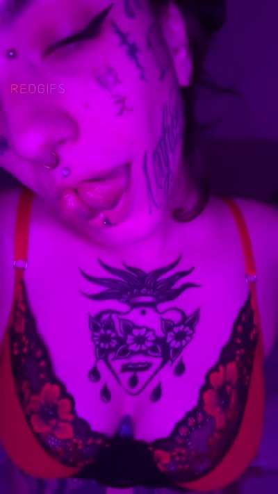 My tongue hypnotizes you.