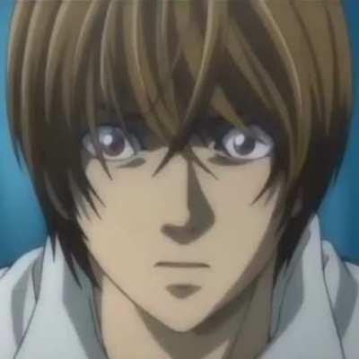 L e Kira conversando no zap