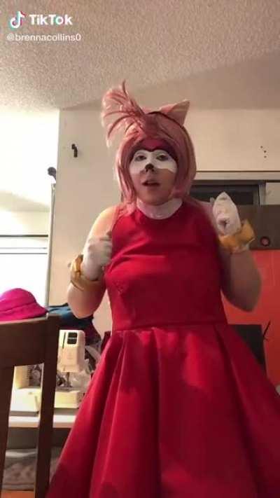 Is this shadow the hedgehog? Diz give me boner fs