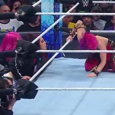 Damage CTRL (Dakota Kai & Bayley)