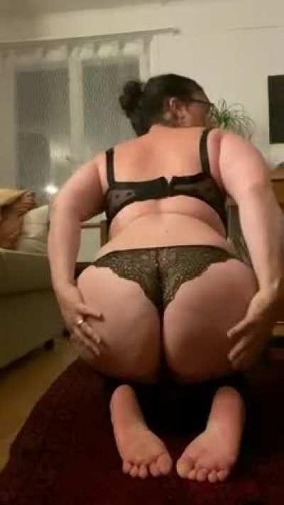 Curvy enough to make you cum inside?