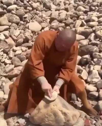 Hide your wifes from this man's fingers.