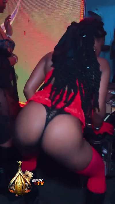 ACE Champagne &Lingerie 📷:@wukuptv