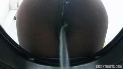 Hover Peeing #8 (CzechToilets)