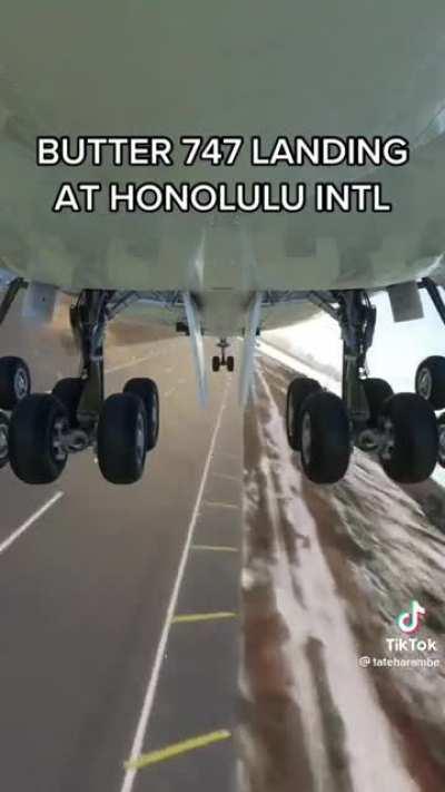 Rate my firdst solo landing!!