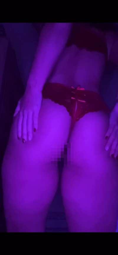 Let me twerk on it 🍆