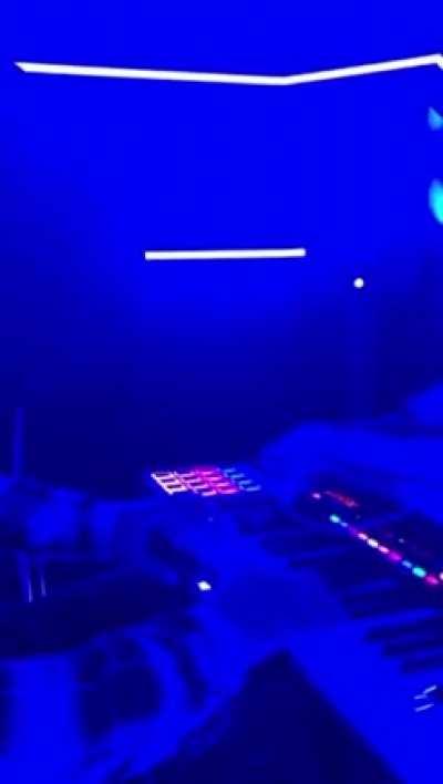 been missing you a lot more today 🖤