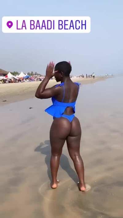 Westafricandol Beach ass