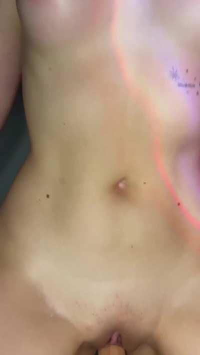 Shaking bouncing tits