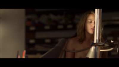 Jytte-Merle Böhrnsen, Sylta Fee Wegmann - Bild von ihr (DE2011) - Something's going on...