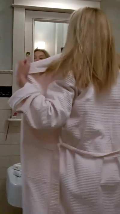 Charlotte Ross - NYPD Blue (S10E16)