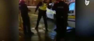 Gardai confronts man who allegedly hit a woman on Dame Street in Dublin