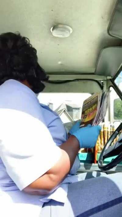 this video had no business making me so happy for no reason at all