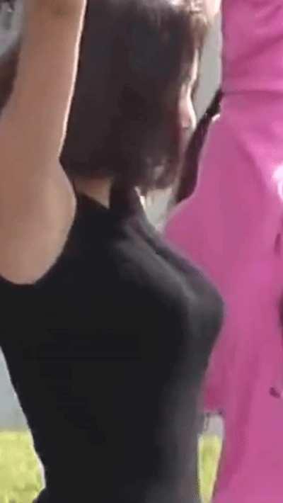 Jihyo - black t-shirt, close up, rehearsal