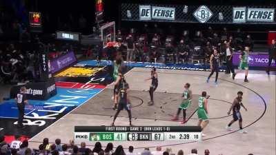 [Highlight] Marcus Smart no-look alley-oop to Robert Williams (Time Lord)