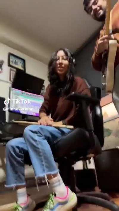 ele tava tentando 😔